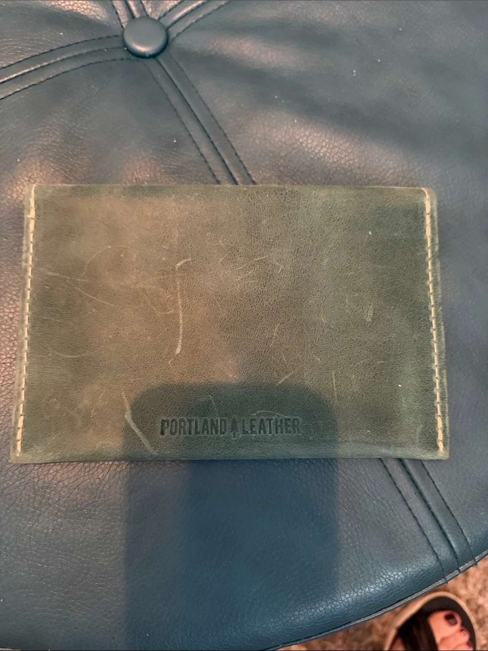 Portland Leather goods snap envelope in Green